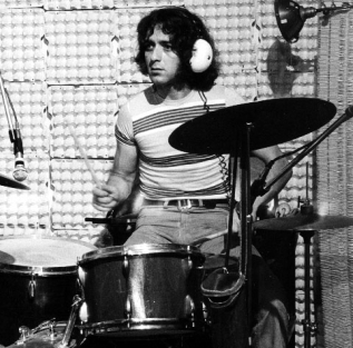 Jaki Liebezeit
